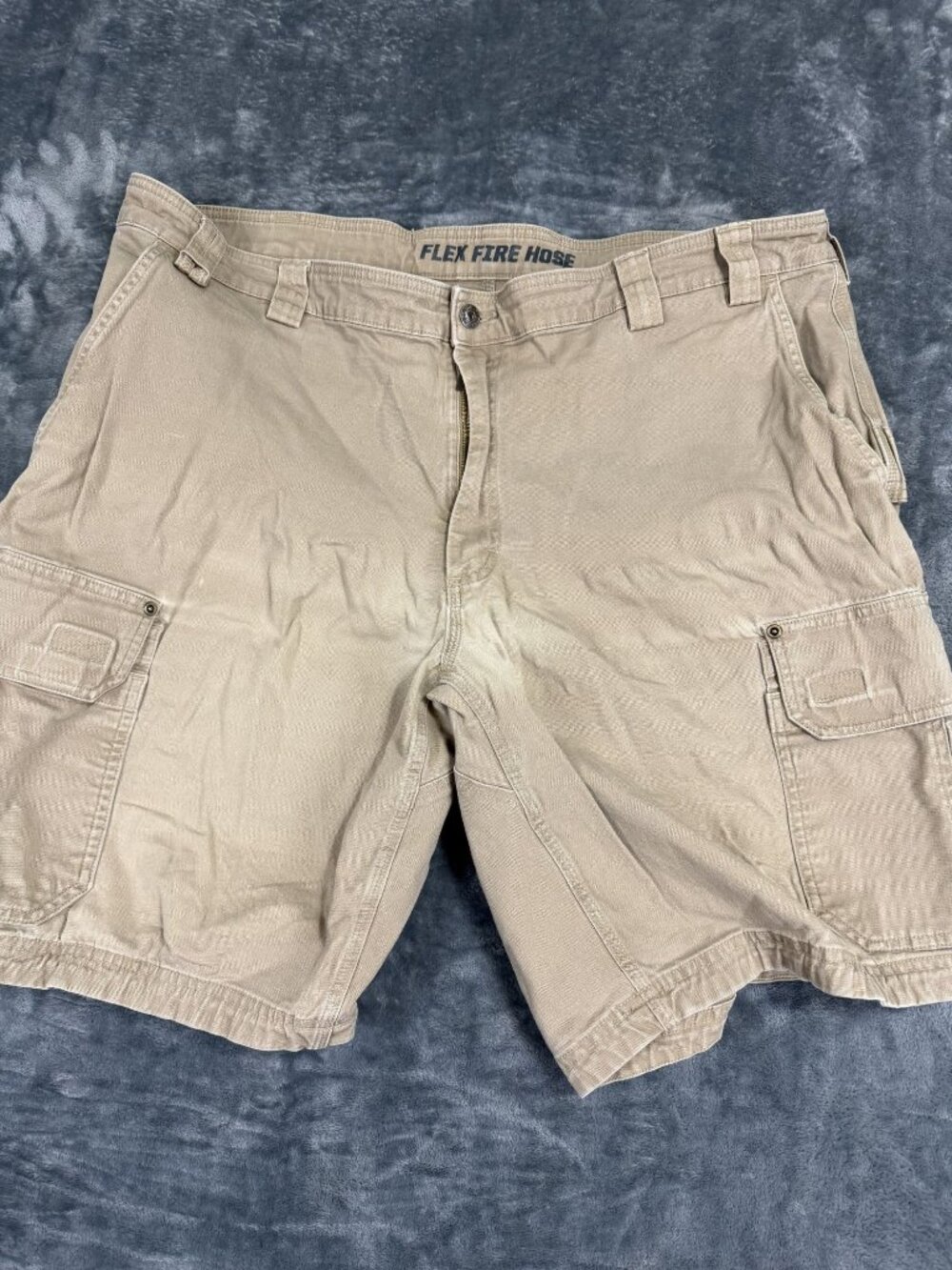 Duluth Trading Flex Fire Hose Cargo Shorts Mens Size 46 Tan Durable Workwear